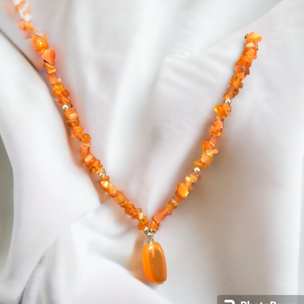 Vintage Native American‎ style orange  silver Necklace 10” Orange stone pendant